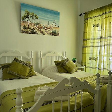 Bed and Breakfast Dar Lola Djerba Houmt El Souk Exterior foto