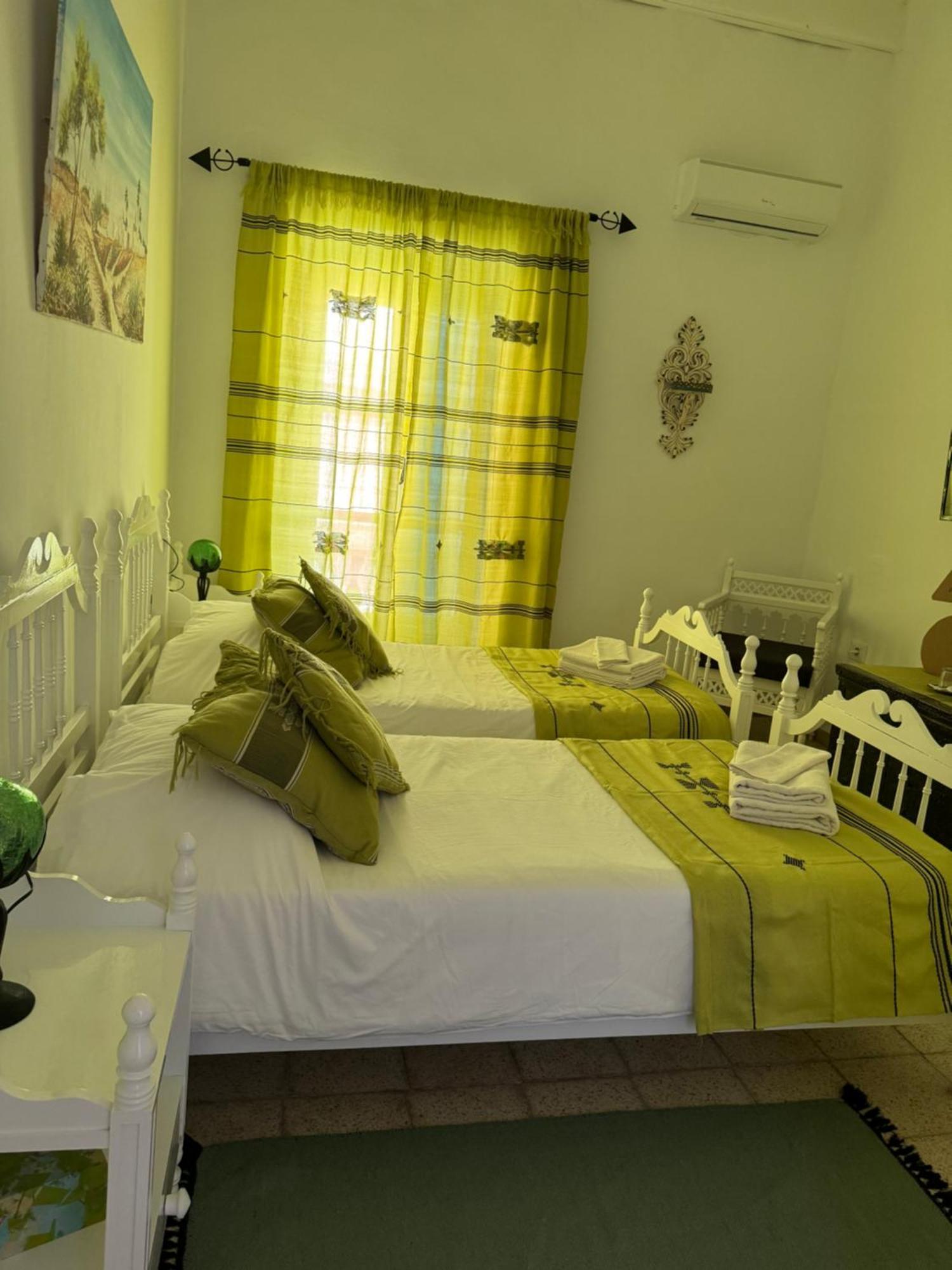 Bed and Breakfast Dar Lola Djerba Houmt El Souk Exterior foto