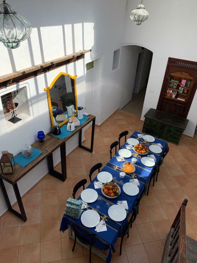 Bed and Breakfast Dar Lola Djerba Houmt El Souk Exterior foto