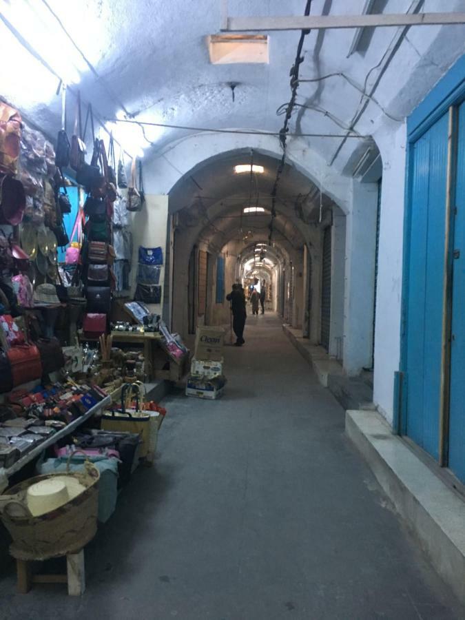 Bed and Breakfast Dar Lola Djerba Houmt El Souk Exterior foto