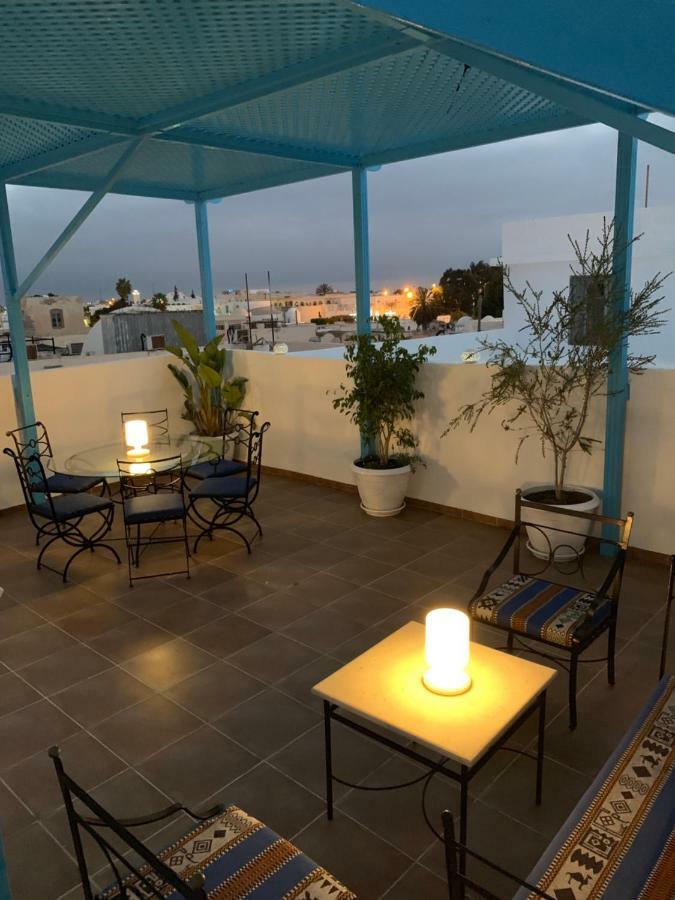 Bed and Breakfast Dar Lola Djerba Houmt El Souk Exterior foto