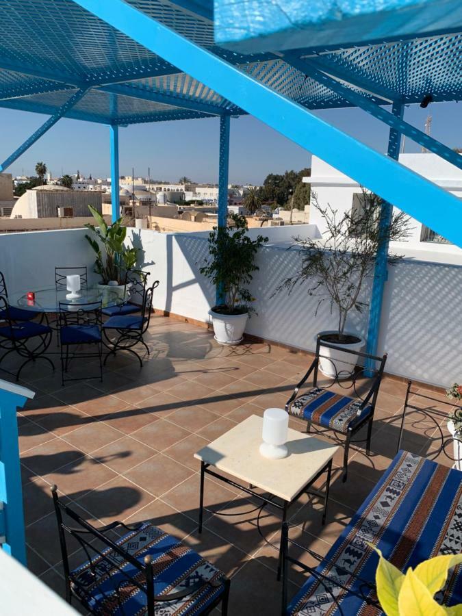 Bed and Breakfast Dar Lola Djerba Houmt El Souk Exterior foto